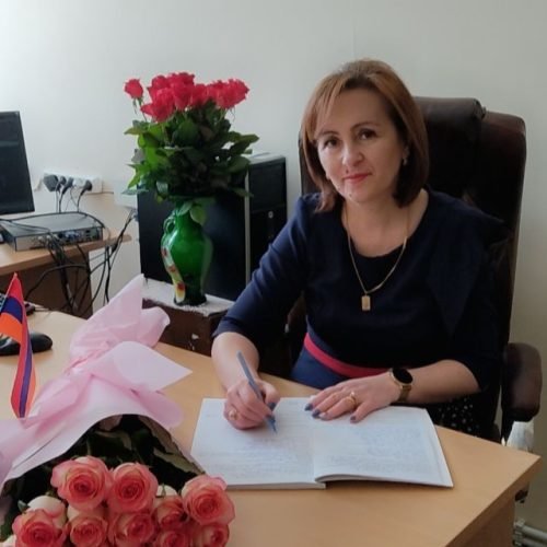 Ռոզա Գևորգյան Վարչատնտեսական մասի համակարգող Ռոզա Գևորգյան Վարչատնտեսական մասի համակարգող
